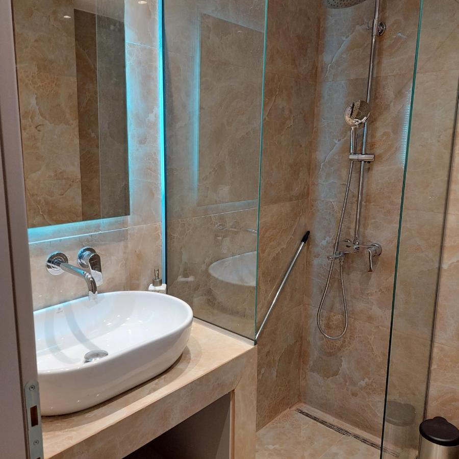 Budget Apartment To The Center 1 سالونيك المظهر الخارجي الصورة